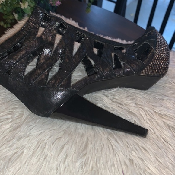 Steve Madden Harlow Leather Metallic Front Zip Studded Platform Stiletto 7.5 - Picture 11 of 16